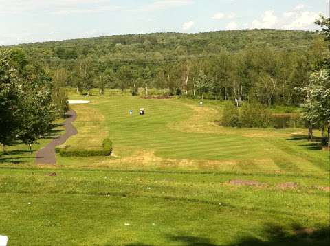 Club De Golf Le Rocher De Roxton Pond